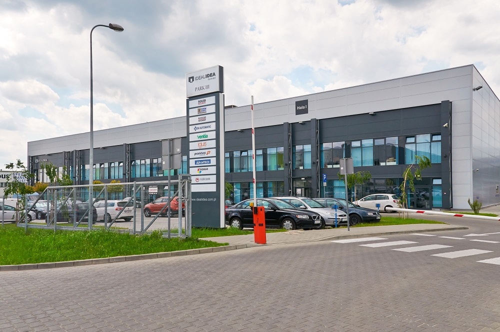 IDEAL DISTRIBUTION CENTER / IDEAL IDEA PARK III