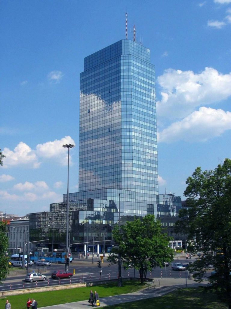 BLUE TOWER / BŁĘKITNY WIEŻOWIEC