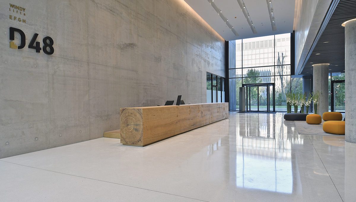 D48_lobby_KUC6795A