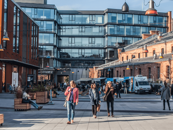 KONESER CENTRUM PRASKIE elastyczne biura