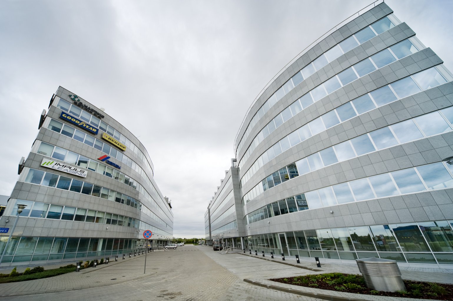 BATORY OFFICE BUILDING I