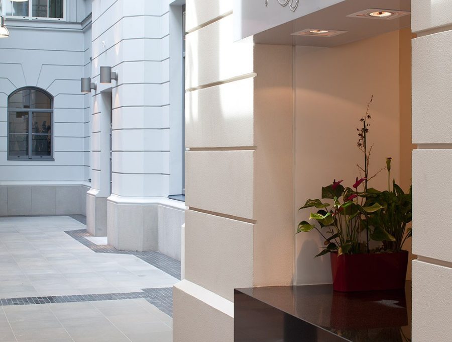 image_impression-of-interior-design-warsaw-business-center_-UIR70350030_20161121_lipinski-passage.jpg