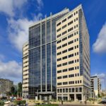 RENAISSANCE TOWER elastyczne biura